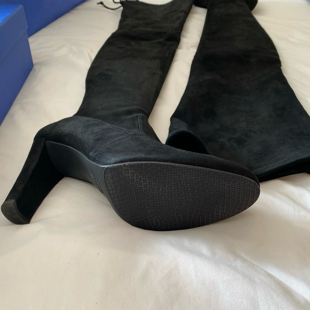 Excellent Condition Stuart Weitzman High Black Bo… - image 5